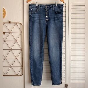 12 | Gap High Rise Universal Leggings